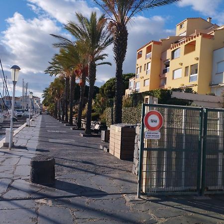 Studio 4 Couchages Avec Piscine D'Ete Vue Port Agde Εξωτερικό φωτογραφία