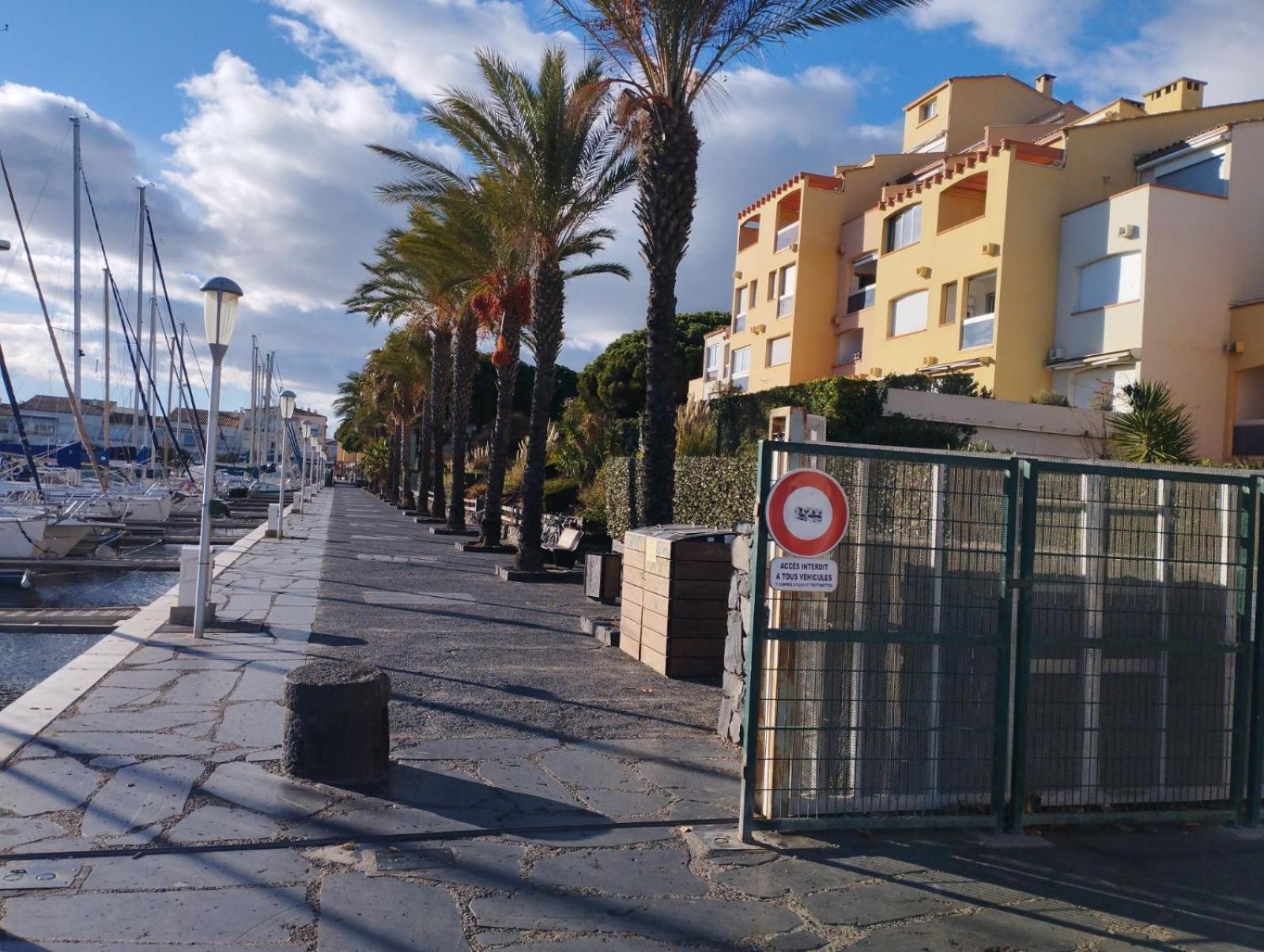 Studio 4 Couchages Avec Piscine D'Ete Vue Port Agde Εξωτερικό φωτογραφία